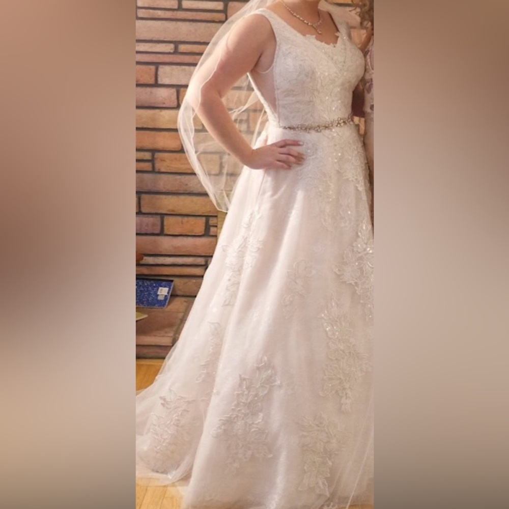 Wedding dress